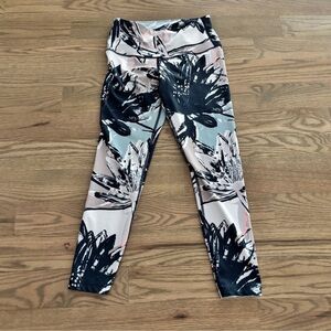 Apana 7/8 Leggings Tropical floral Print Navy Blue Turquoise Pink Print Xs